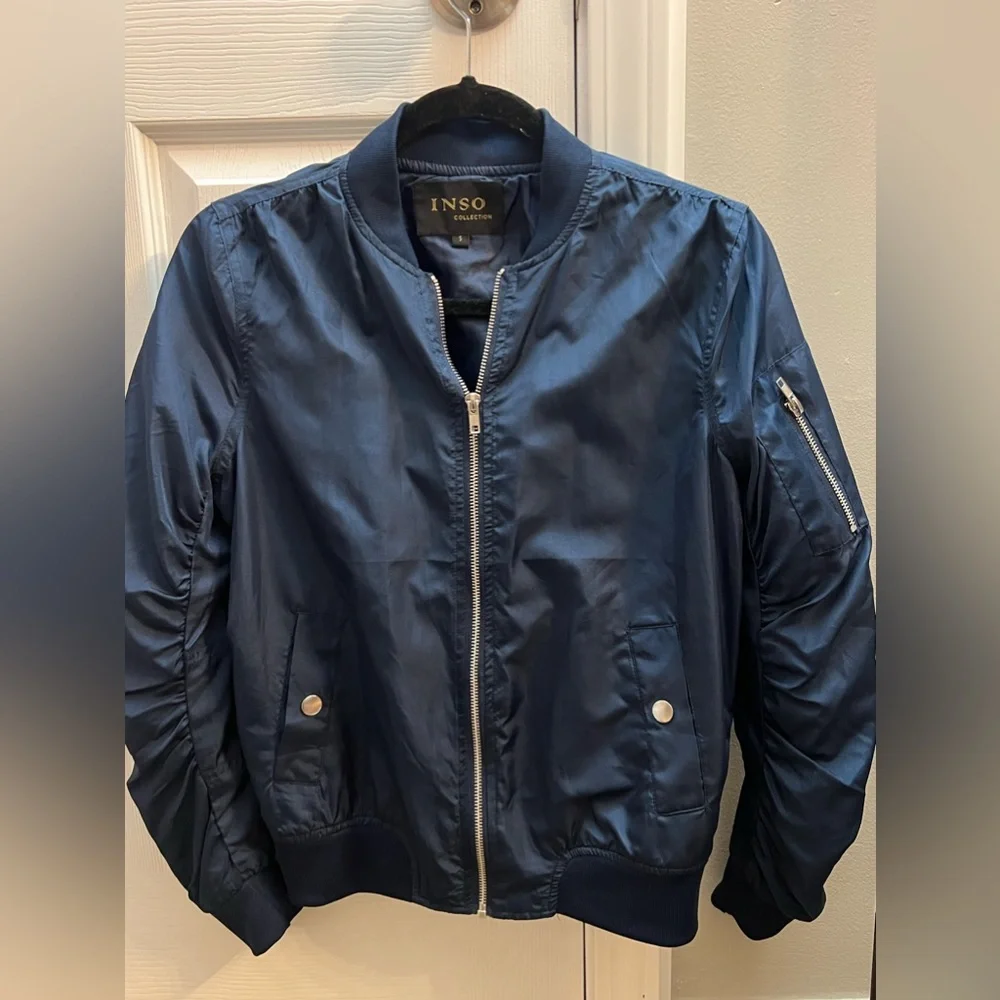Jacket - Picture 2 of 4